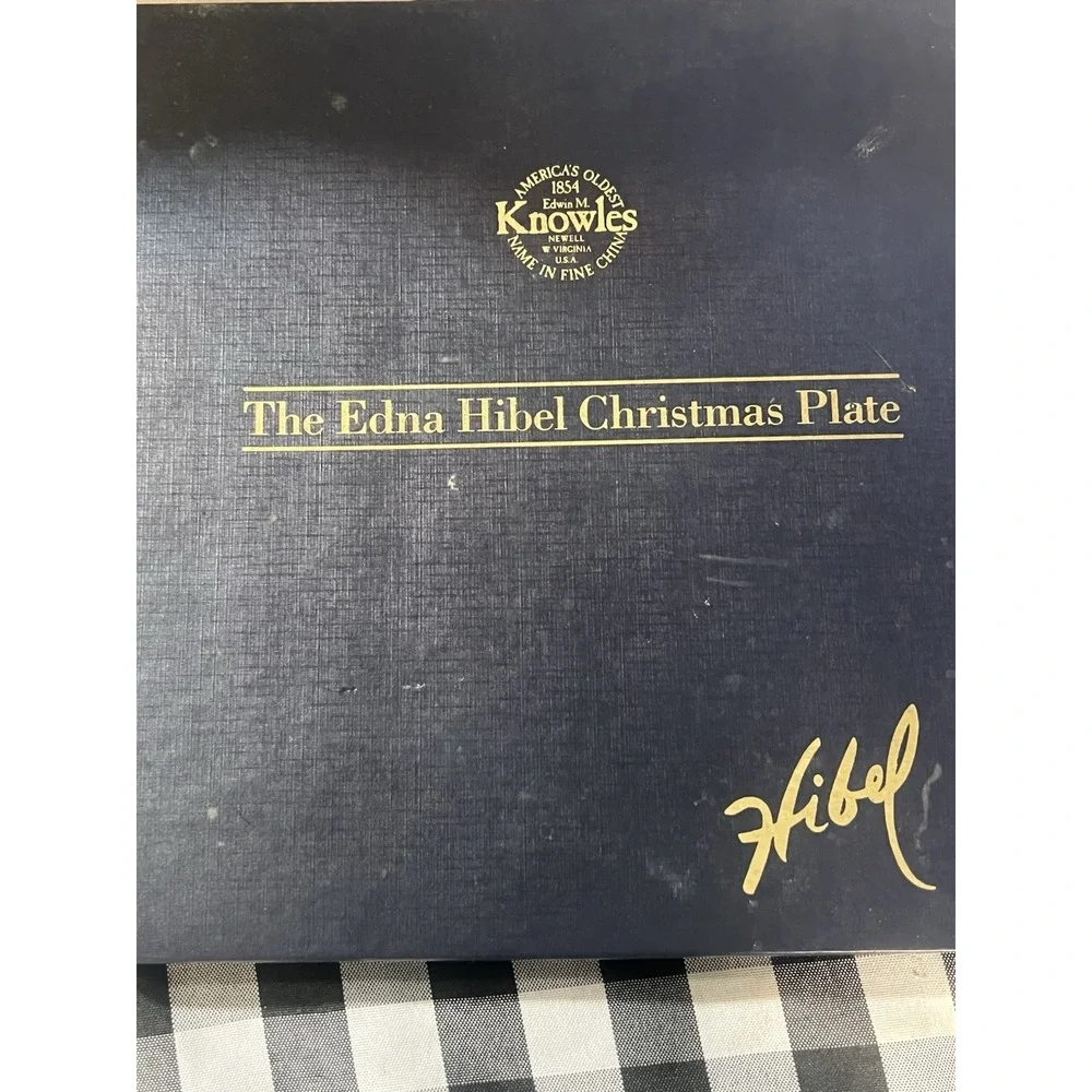 Edna Hibel Christmas Plate 1989 